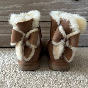 UGG Bailey Bow
